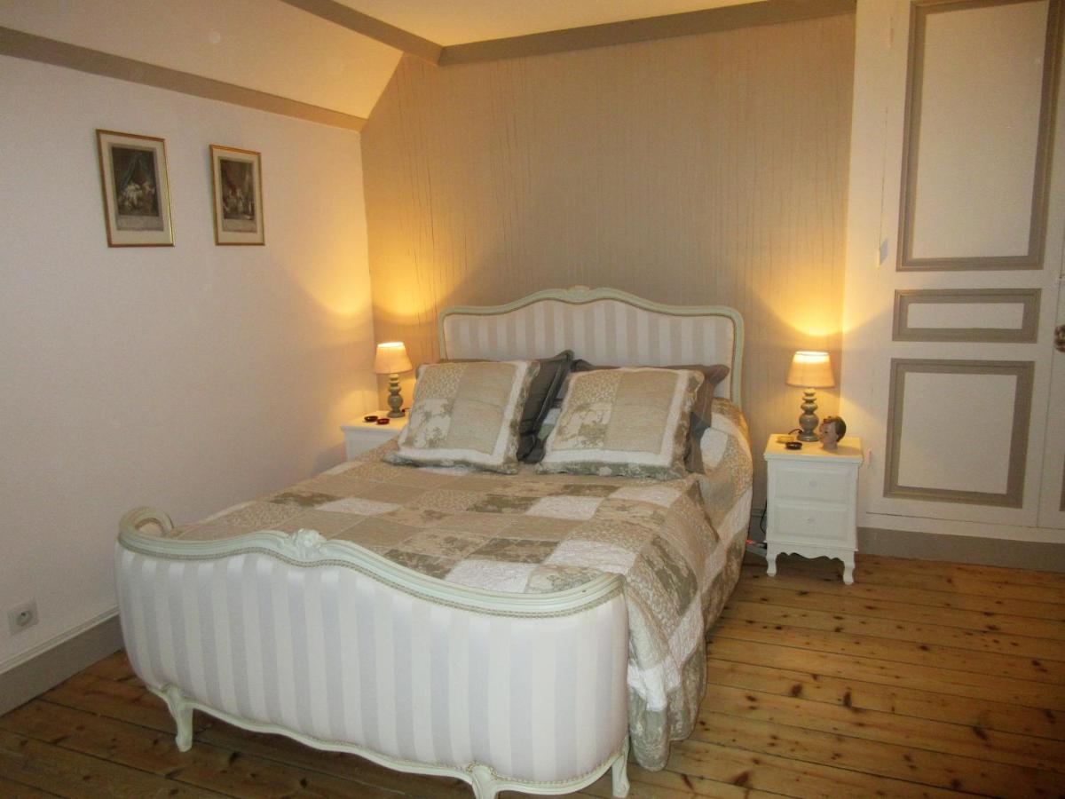 Le Manoir Sur La Roche, 74, Impasse Du Manoir, 71520 Navour Sur Grosne D121 Bed & Breakfast Clermain Ngoại thất bức ảnh